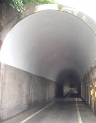 経年及び塩害劣化によるトンネル断面の補修2